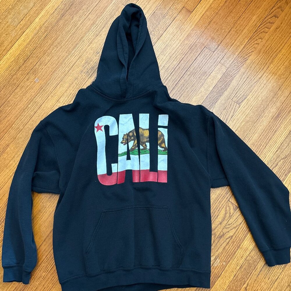 "CALI" Black Hoodie | Adult | XL